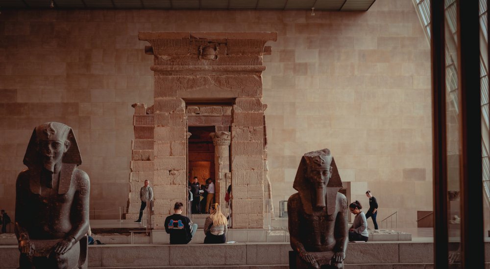 Interdisciplinary Fellowship at the Metropolitan Museum of Art Call illustration