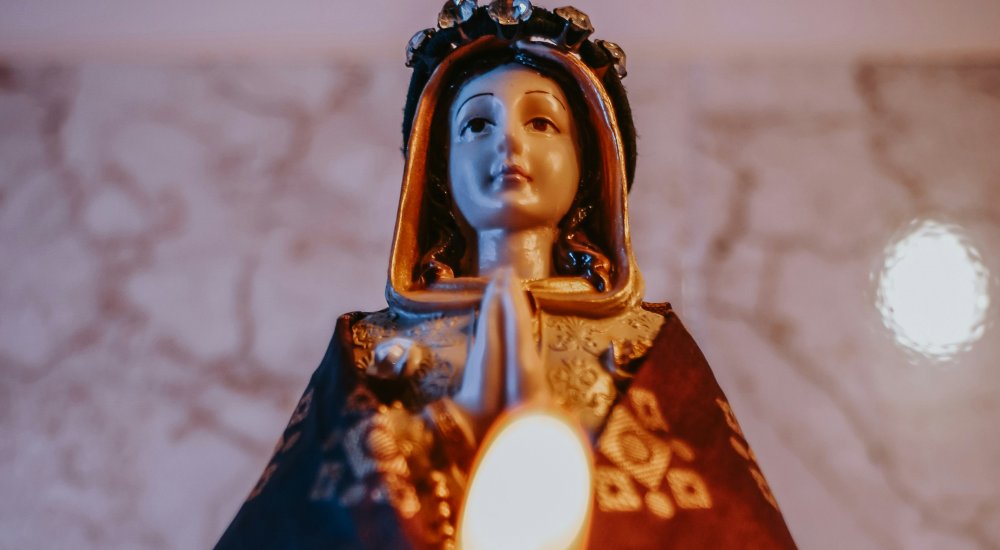 UiO Postdoctoral position associated with the project "Dressing the Saints" Image: Unsplash
